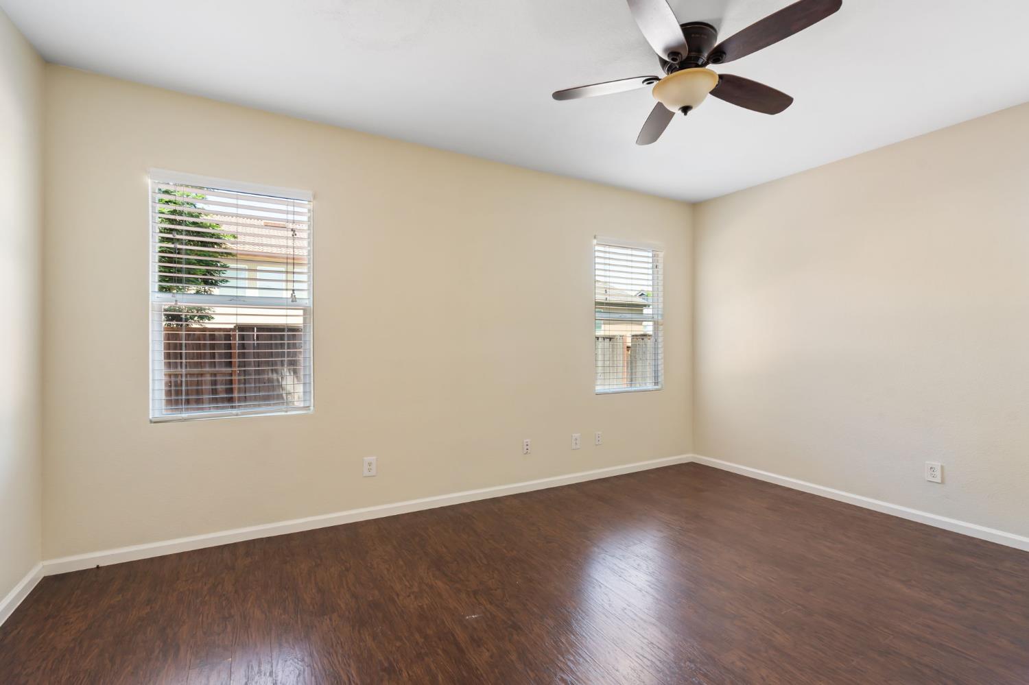 Detail Gallery Image 11 of 23 For 6530 Mystery Mountain Way, Rocklin,  CA 95765 - 3 Beds | 2 Baths