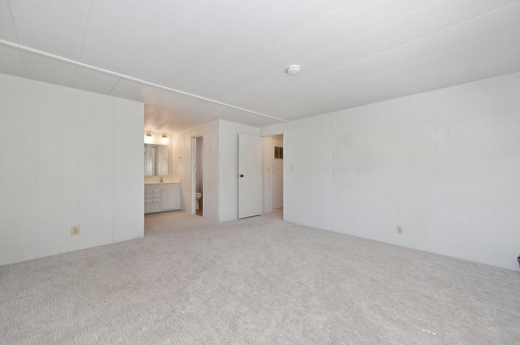 Detail Gallery Image 37 of 46 For 172 Rolling River Ln, Rancho Cordova,  CA 95670 - 2 Beds | 2 Baths