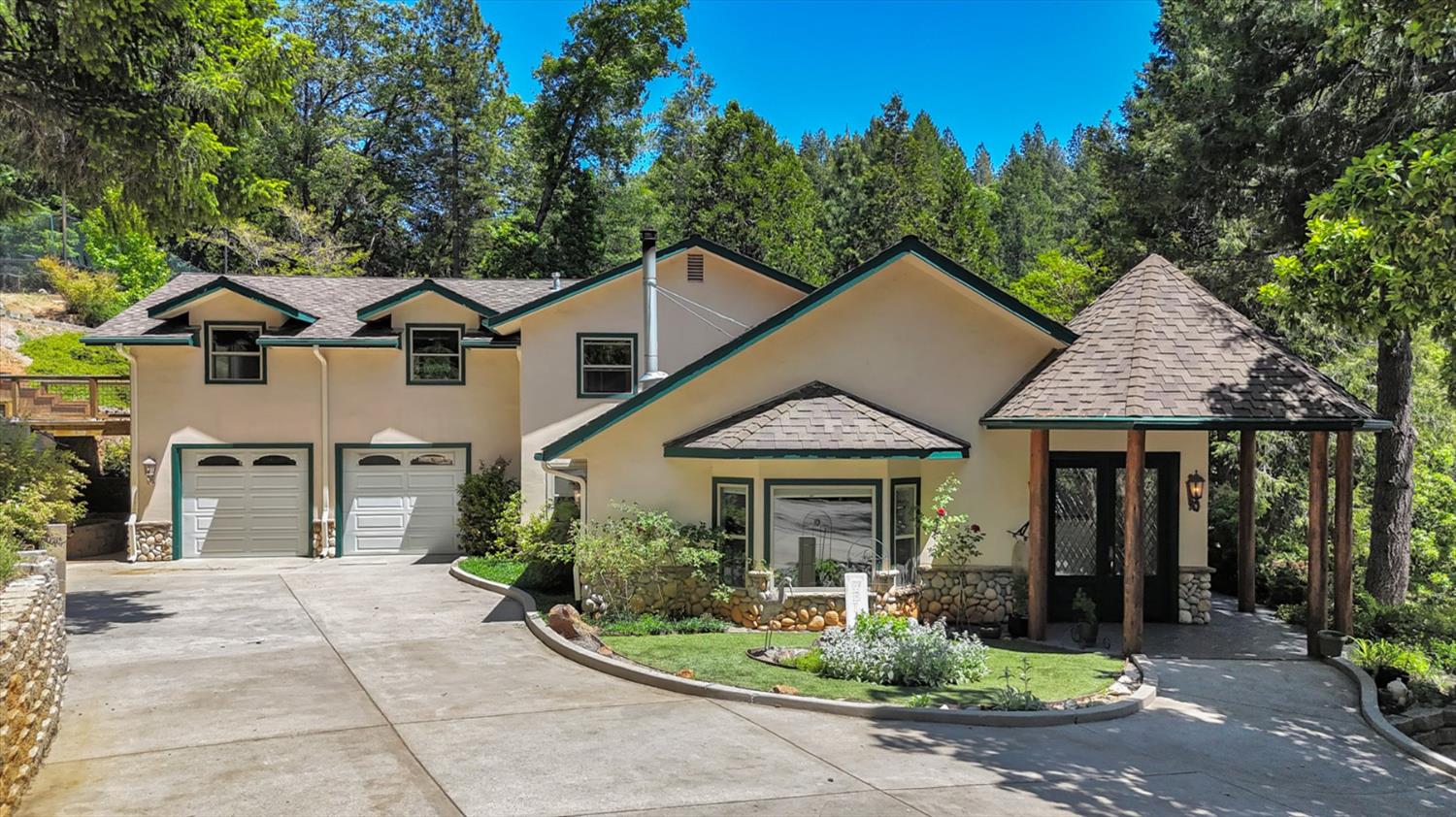 Kensington Kourt, Grass Valley, California image 1