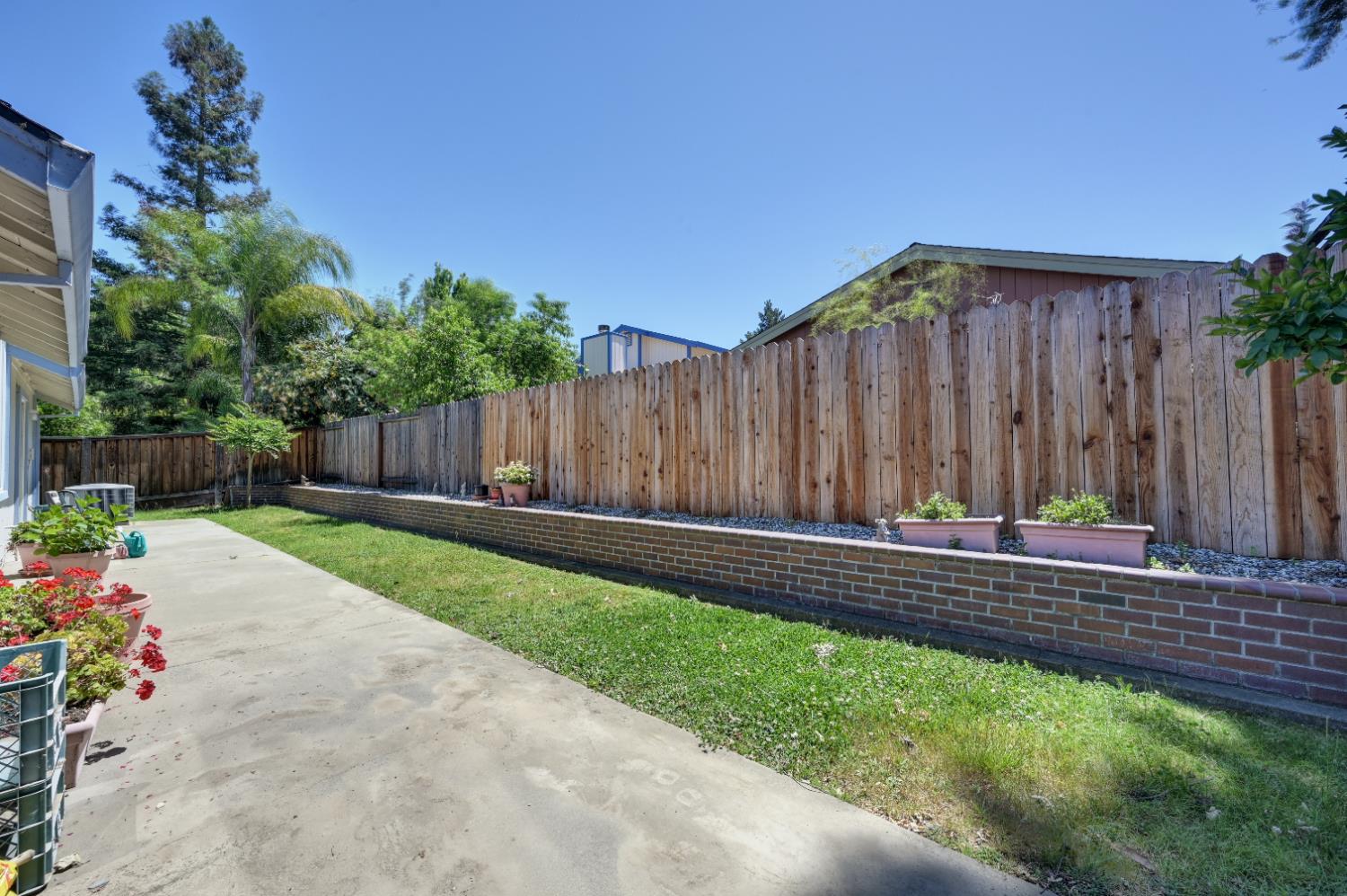 Detail Gallery Image 36 of 42 For 7827 River Estates Dr, Sacramento,  CA 95831 - 3 Beds | 2 Baths
