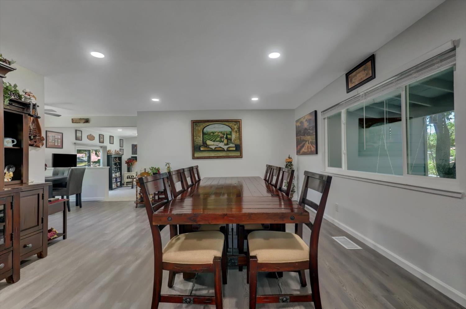 Detail Gallery Image 3 of 53 For 17730 Minnow Way, Penn Valley,  CA 95946 - 3 Beds | 2 Baths