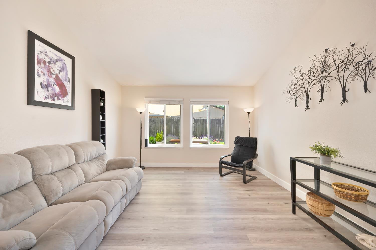 Detail Gallery Image 28 of 52 For 9548 Helio Dr, Sacramento,  CA 95827 - 3 Beds | 2 Baths