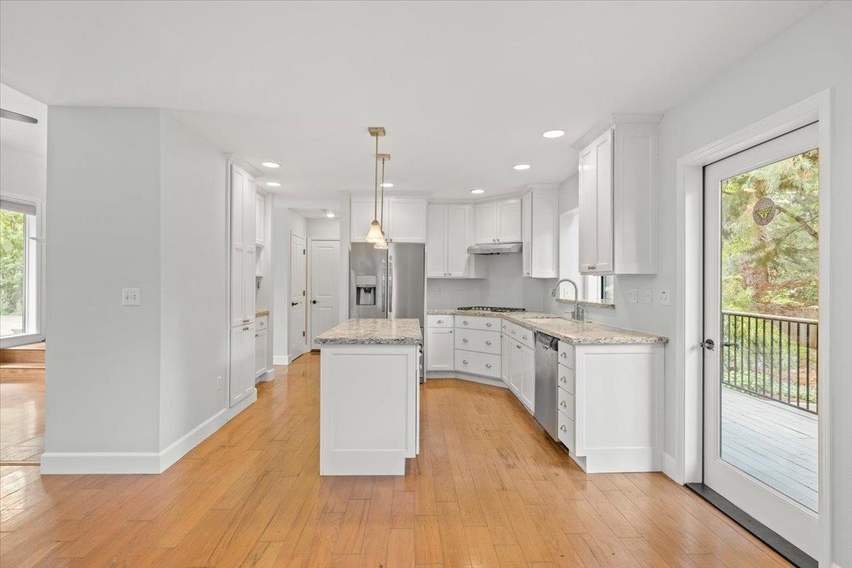 Detail Gallery Image 6 of 56 For 401 Gracie Rd, Nevada City,  CA 95959 - 3 Beds | 2/1 Baths
