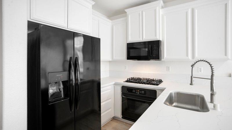 Detail Gallery Image 13 of 30 For 3241 Tice Creek Way, Sacramento,  CA 95833 - 2 Beds | 2/1 Baths