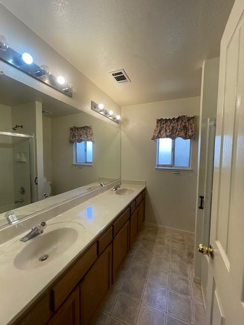 Tramway Place, Turlock, California image 10