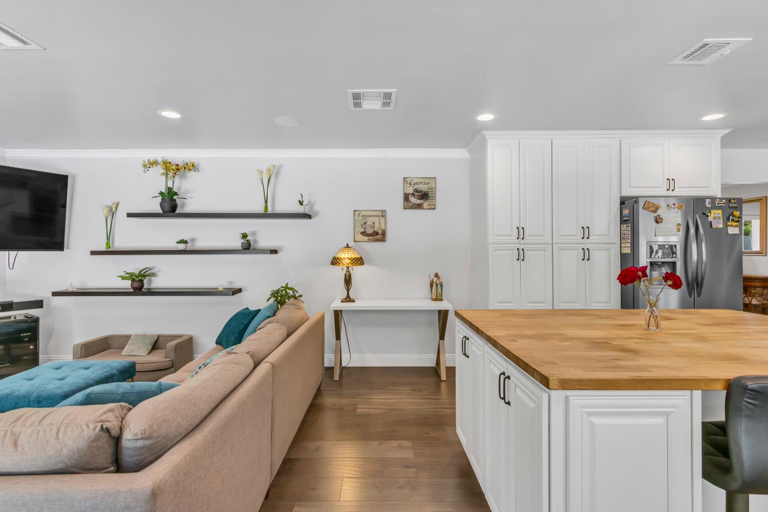 Detail Gallery Image 54 of 94 For 590 Kevington Ct, Sacramento,  CA 95864 - 4 Beds | 3/1 Baths