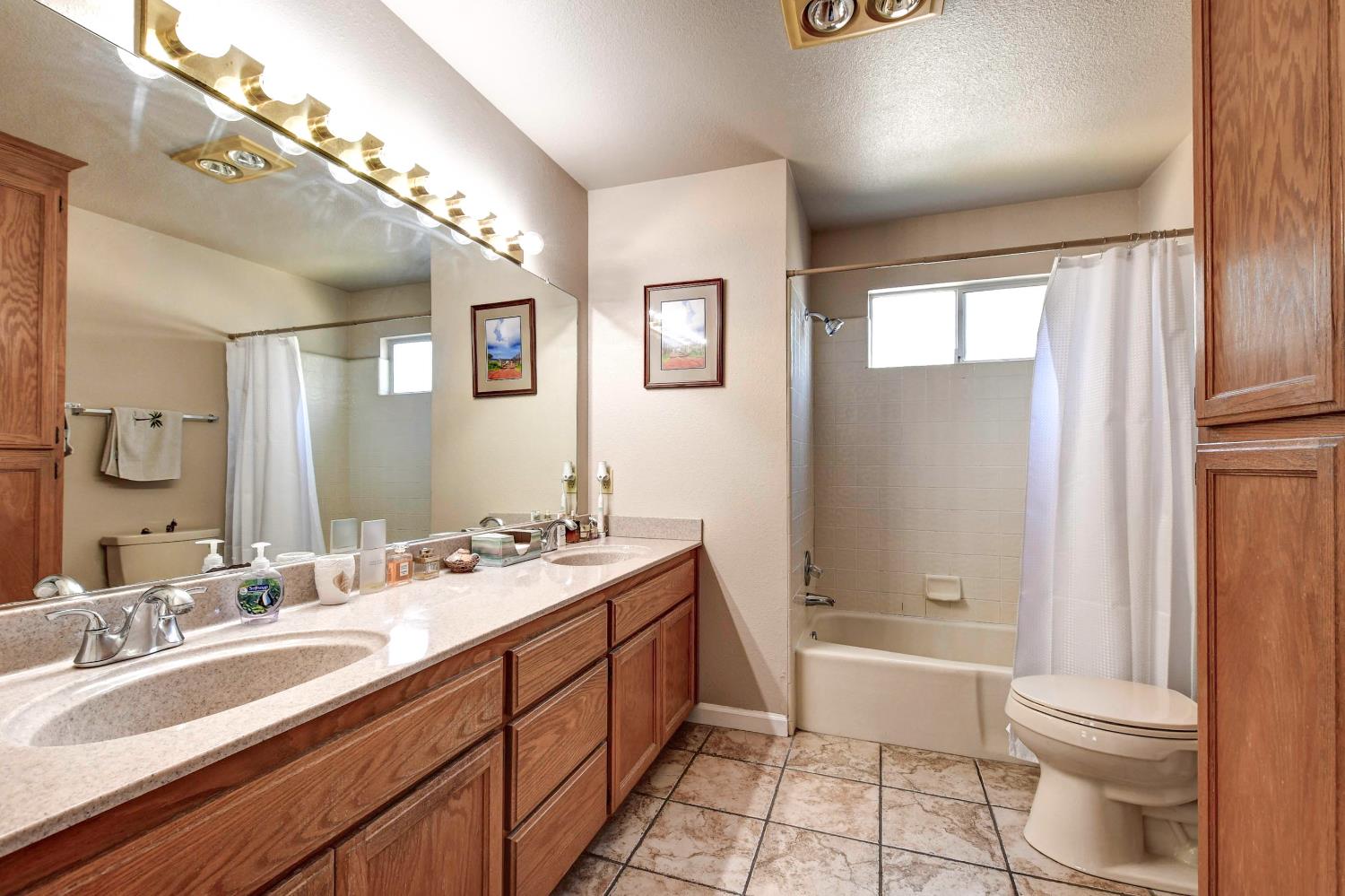 Detail Gallery Image 32 of 51 For 821 Farrell Pl, Woodland,  CA 95695 - 3 Beds | 2/1 Baths