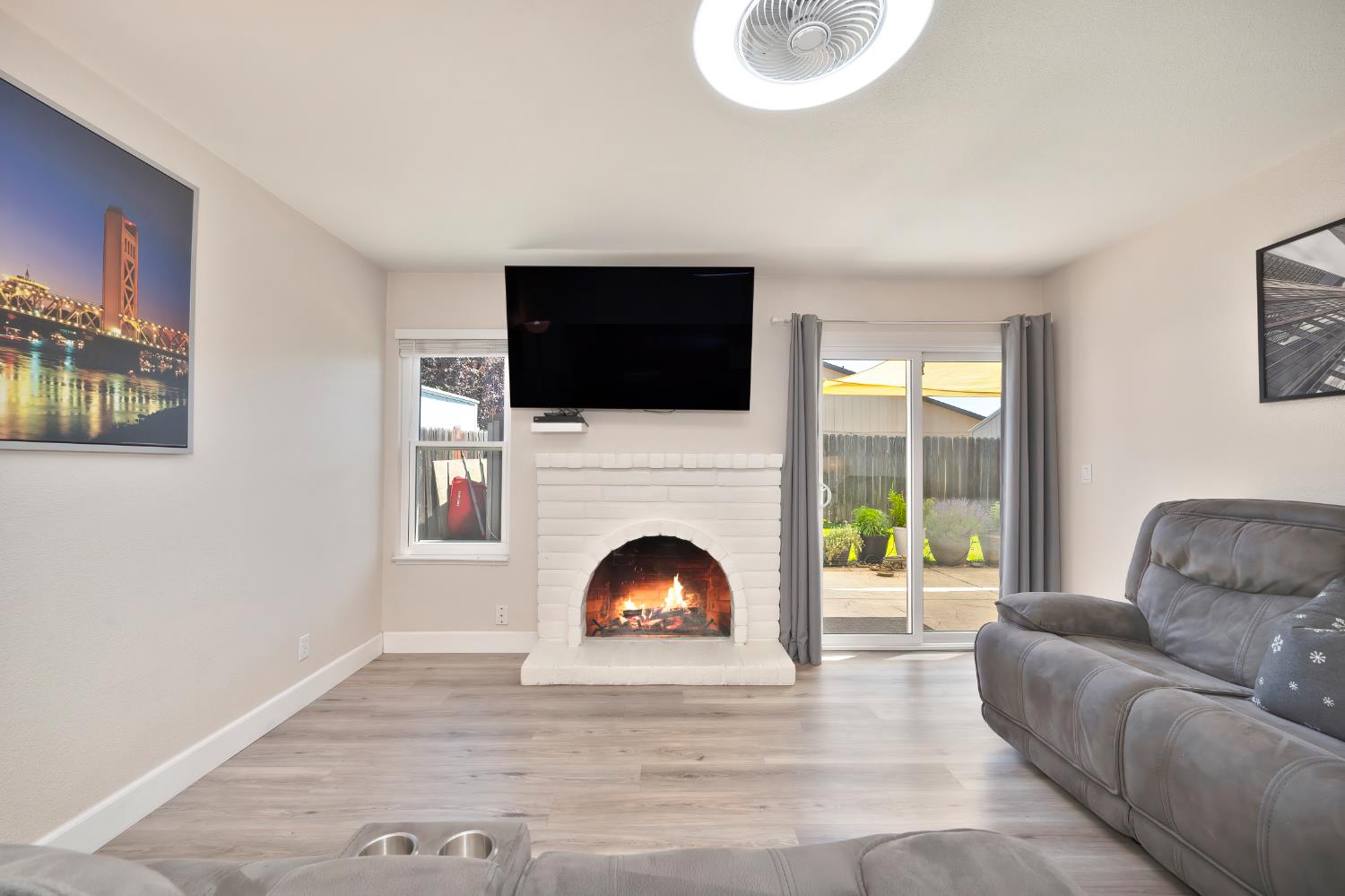 Detail Gallery Image 24 of 52 For 9548 Helio Dr, Sacramento,  CA 95827 - 3 Beds | 2 Baths