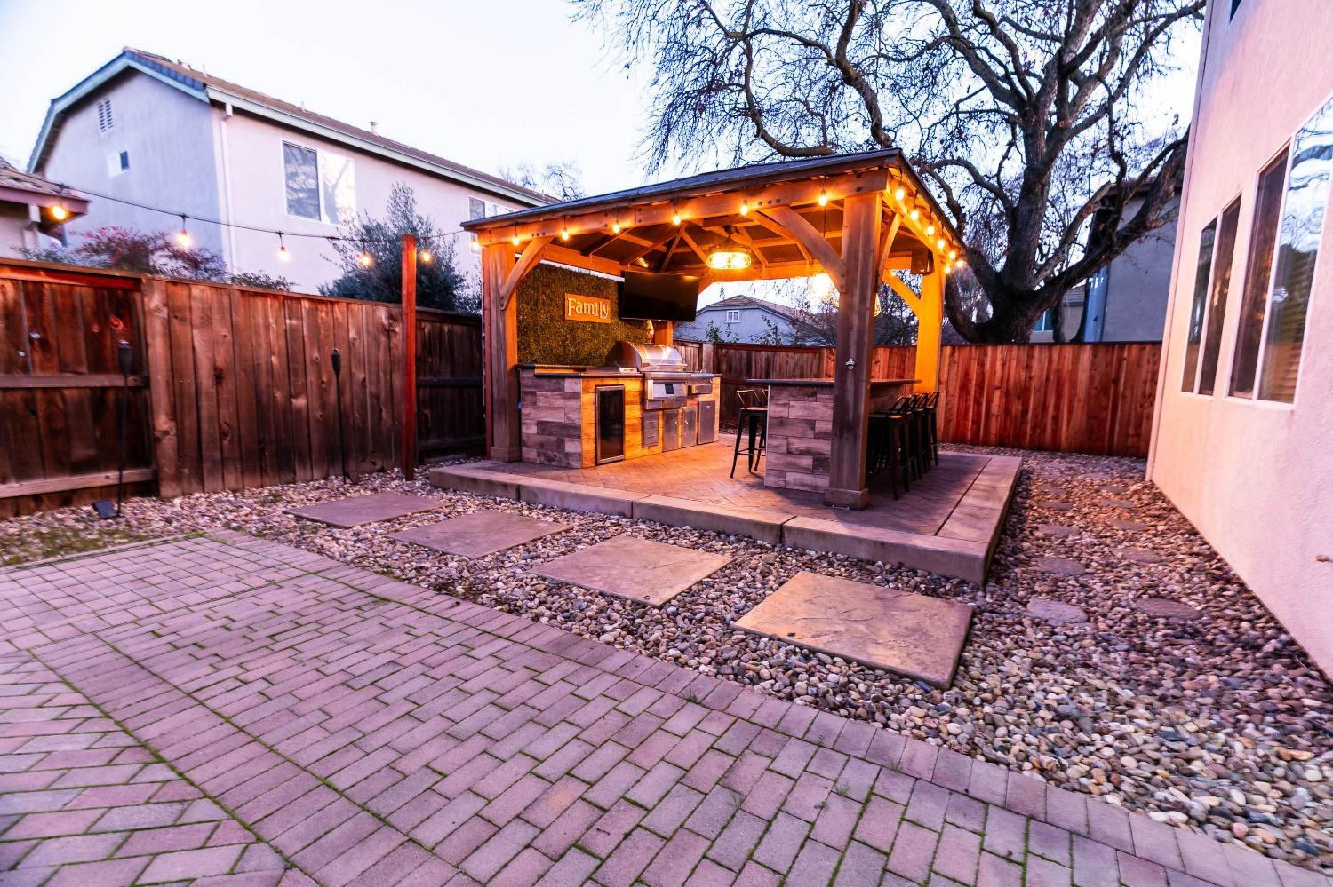 Detail Gallery Image 32 of 37 For 10730 Sand Castle Way, Stockton,  CA 95209 - 4 Beds | 3 Baths