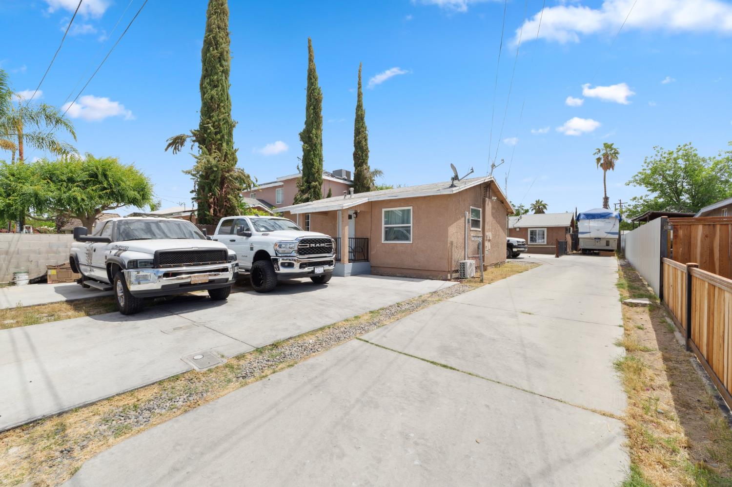 Detail Gallery Image 5 of 40 For 603 Hill St, Bakersfield,  CA 93306 - – Beds | – Baths