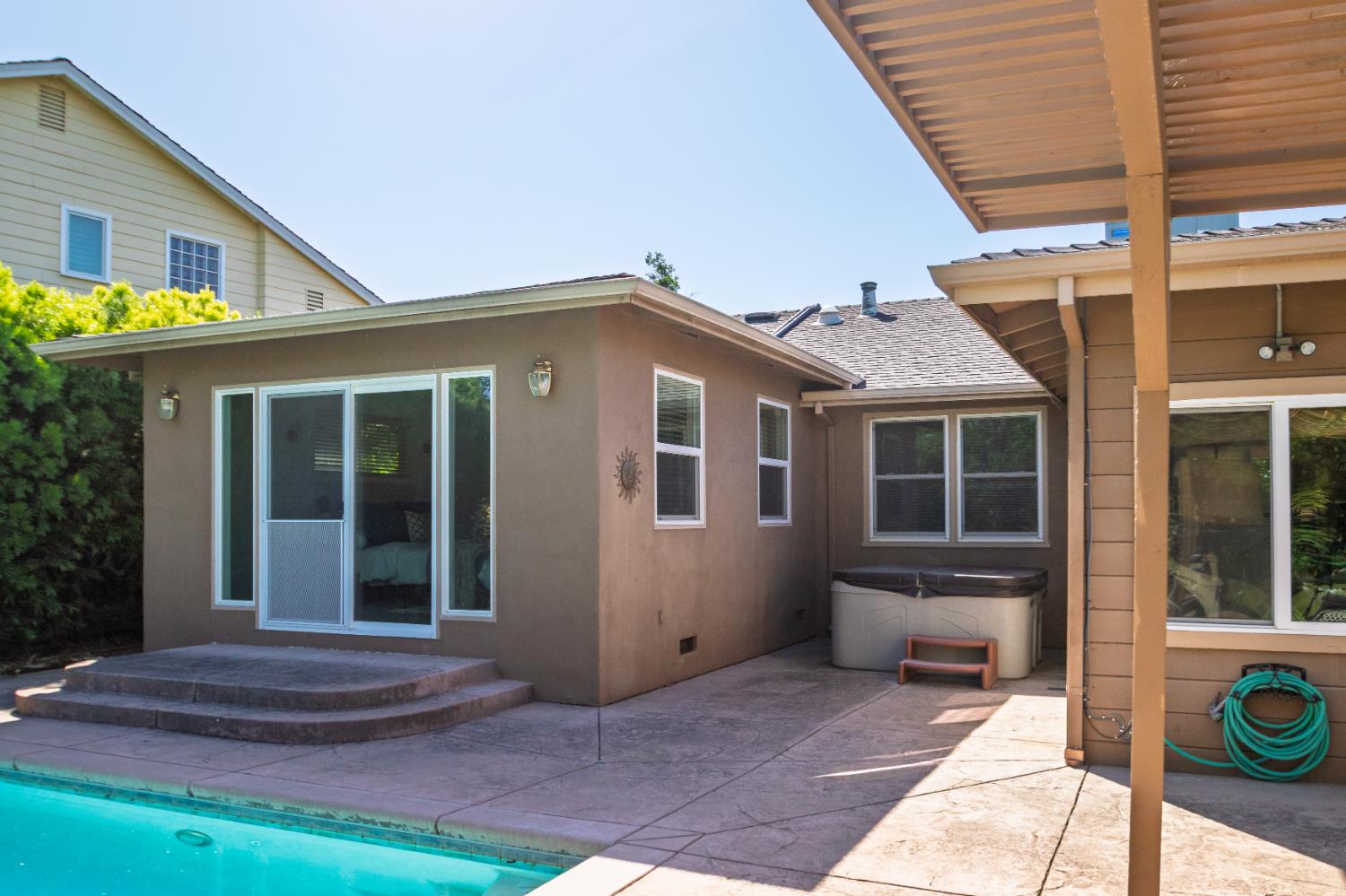 Detail Gallery Image 31 of 36 For 1229 Fitch Way, Sacramento,  CA 95864 - 3 Beds | 2 Baths