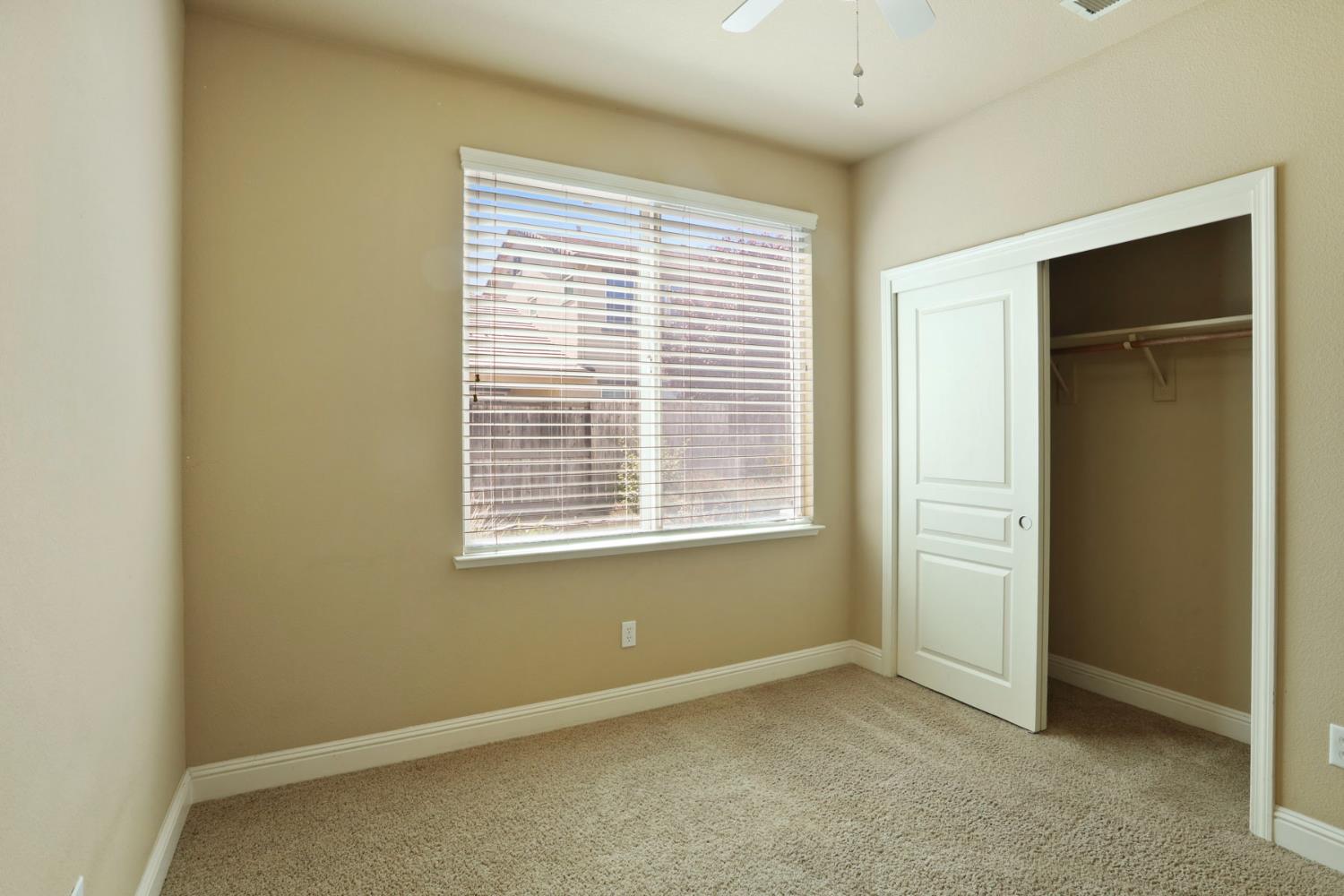 Detail Gallery Image 27 of 68 For 10305 Bridgeview Ln, Stockton,  CA 95219 - 5 Beds | 3 Baths