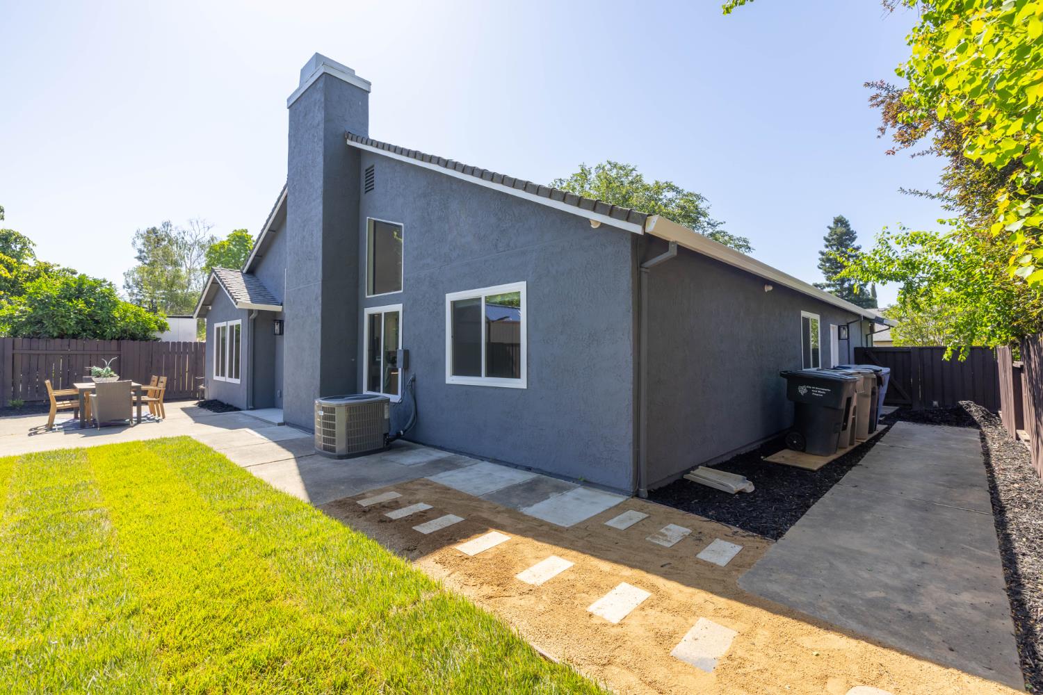 Detail Gallery Image 44 of 45 For 1505 Danica Way, Sacramento,  CA 95833 - 3 Beds | 2 Baths