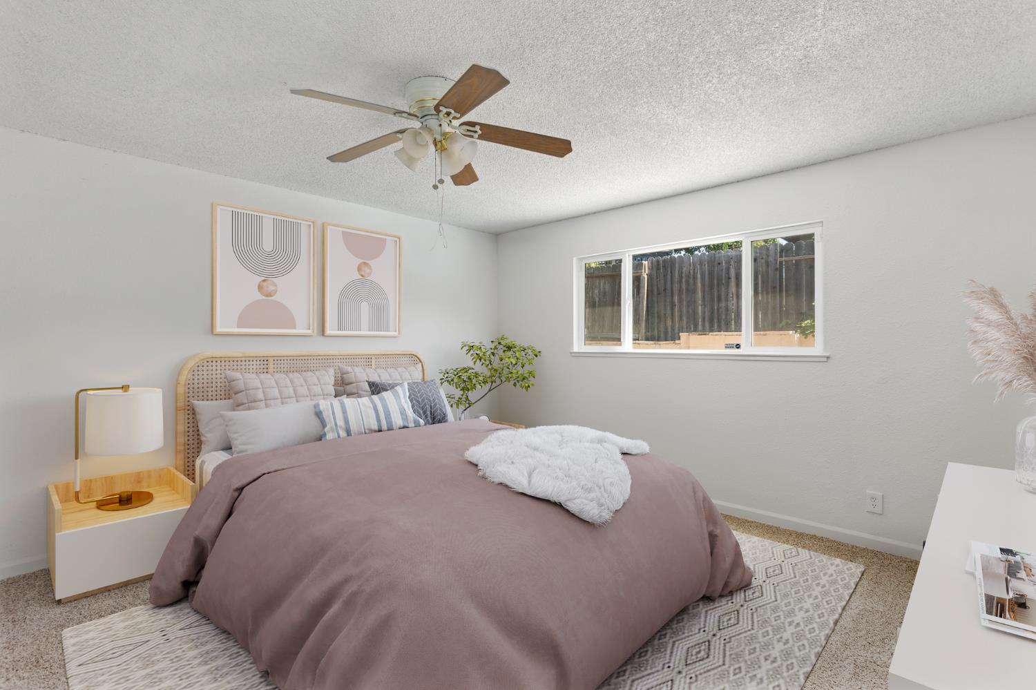 Detail Gallery Image 12 of 26 For 6528 Meadowcreek Way, Citrus Heights,  CA 95621 - 4 Beds | 2 Baths