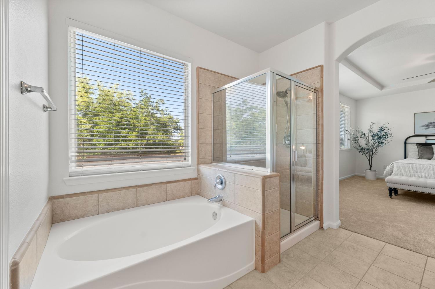 Detail Gallery Image 44 of 53 For 1889 Broadford Dr, Folsom,  CA 95630 - 4 Beds | 3 Baths