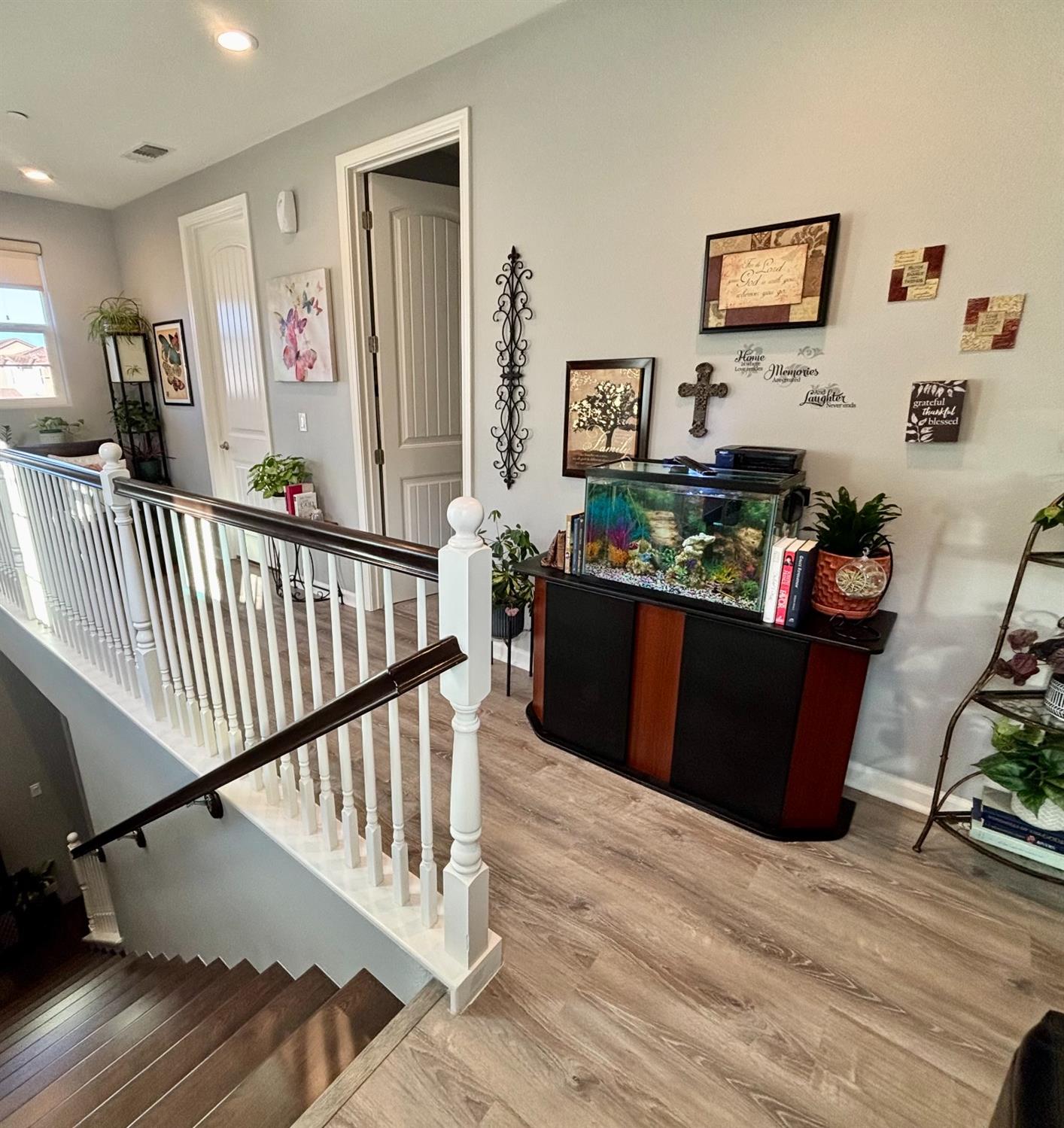 Detail Gallery Image 6 of 15 For 4348 Natomas Central Dr, Sacramento,  CA 95834 - 3 Beds | 2/1 Baths