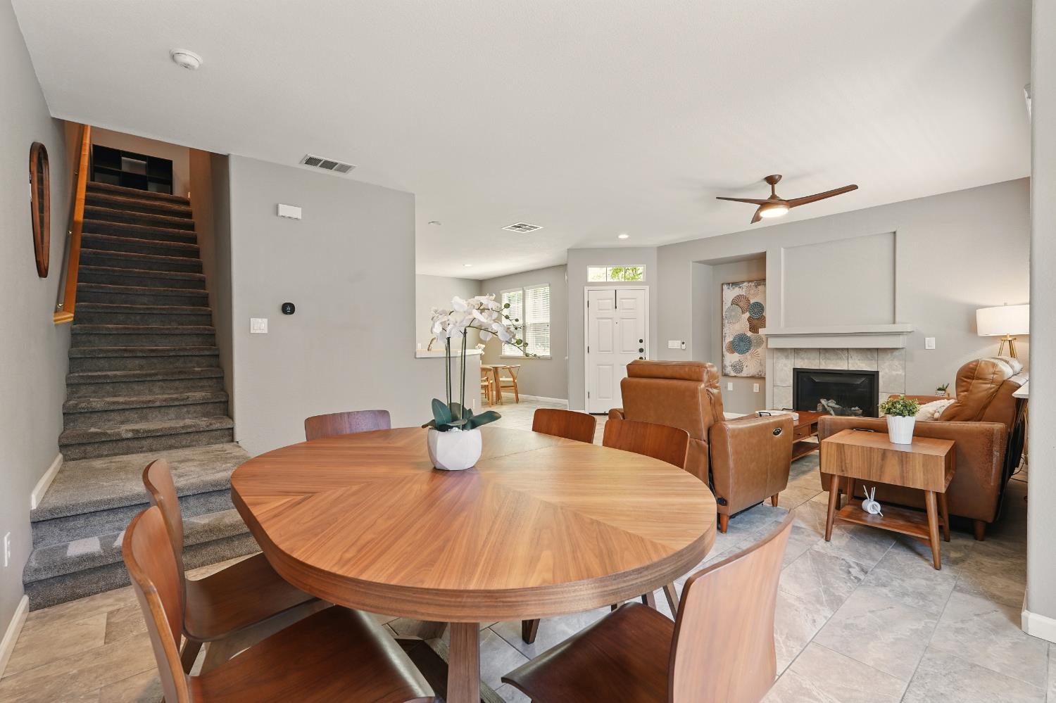 Detail Gallery Image 11 of 34 For 1600 Kentucky Way, Rocklin,  CA 95765 - 2 Beds | 2/1 Baths