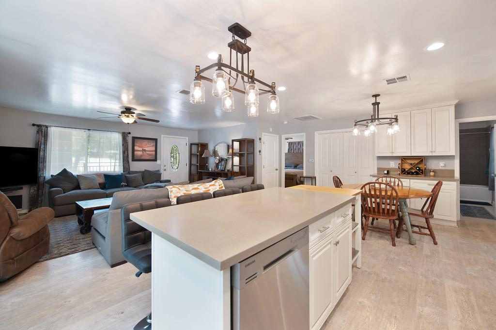 Detail Gallery Image 11 of 32 For 1140 Combie Rd, Meadow Vista,  CA 95722 - 2 Beds | 2 Baths