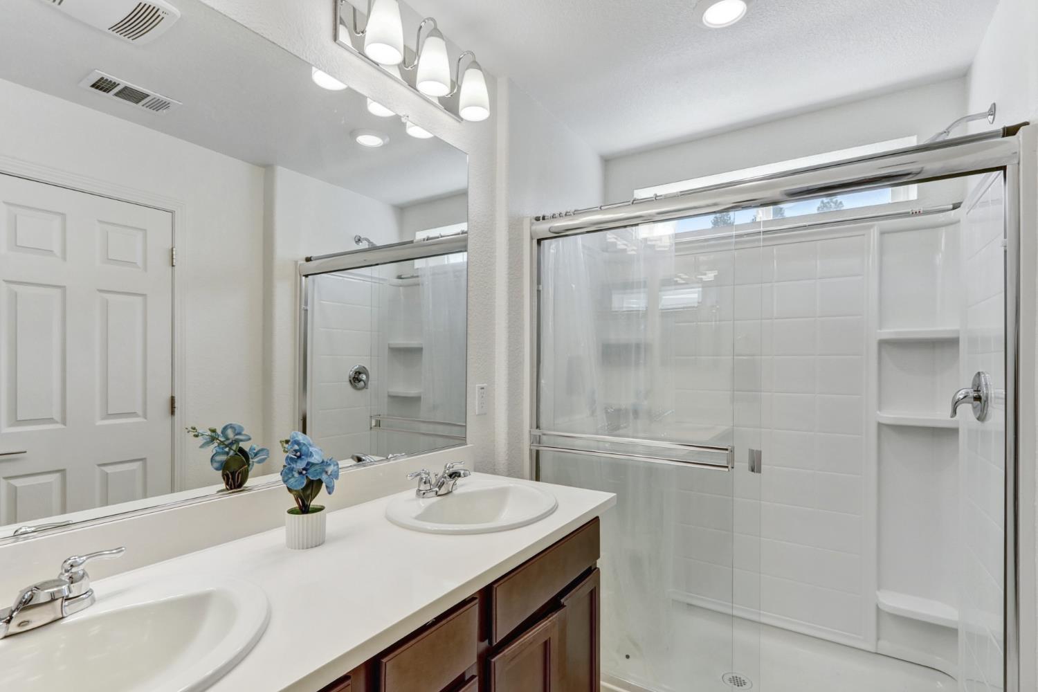 Detail Gallery Image 17 of 31 For 8150 S Kramer Ranch Ln, Elk Grove,  CA 95758 - 3 Beds | 2/1 Baths