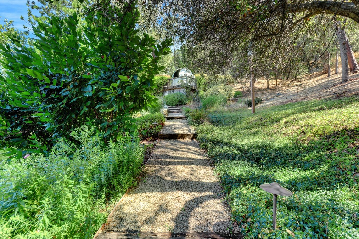 Detail Gallery Image 79 of 99 For 16949 Round Valley Cir, Grass Valley,  CA 95949 - 3 Beds | 2/1 Baths