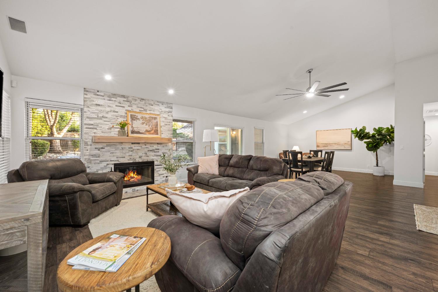 Detail Gallery Image 9 of 38 For 1470 Aberdeen Cir, Granite Bay,  CA 95746 - 4 Beds | 2 Baths