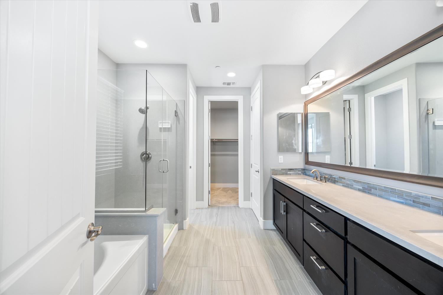 Detail Gallery Image 21 of 43 For 3801 Lake Katie Way, Sacramento,  CA 95834 - 4 Beds | 3 Baths