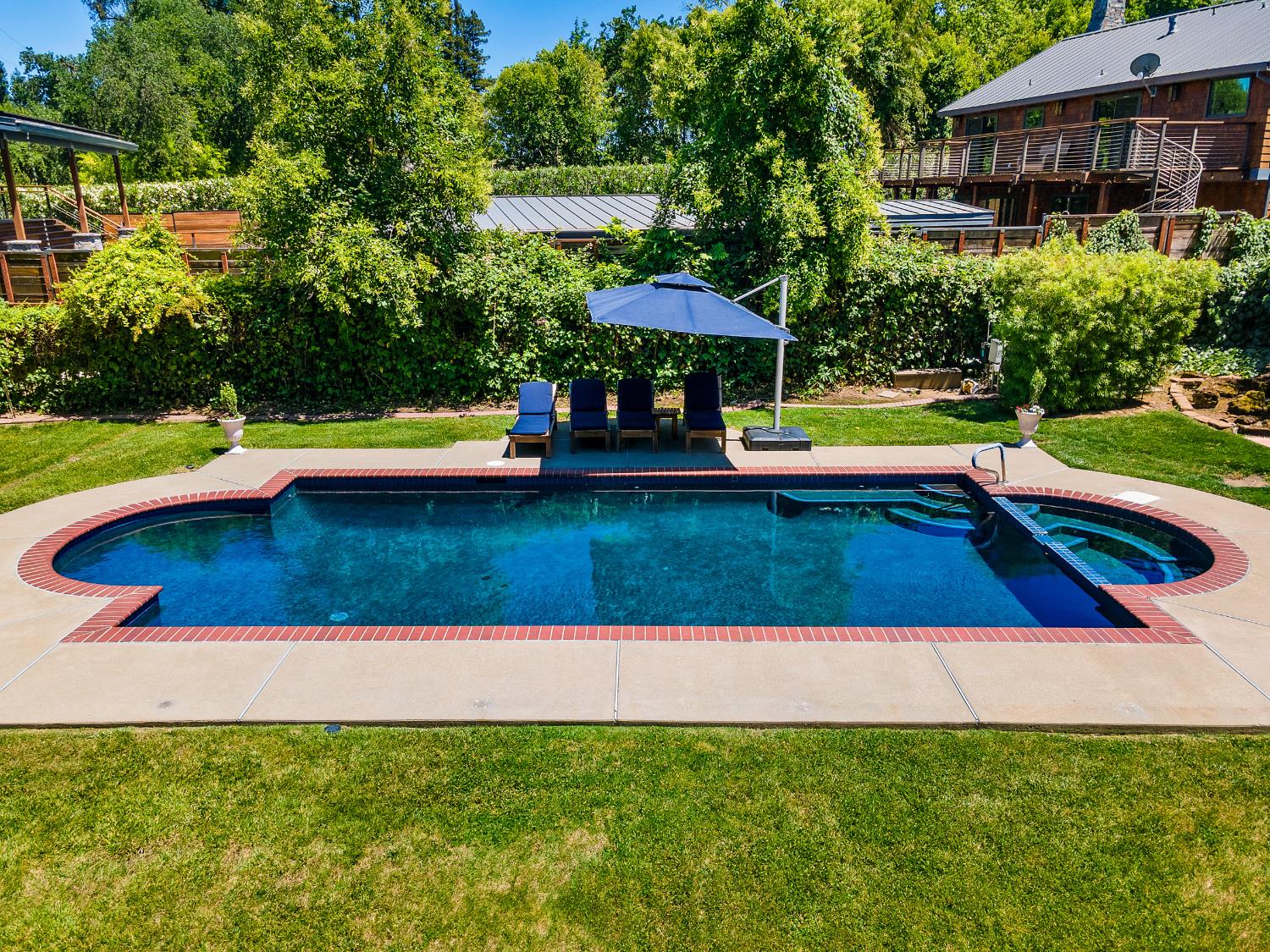 Detail Gallery Image 74 of 85 For 6809 Stanley Ave, Carmichael,  CA 95608 - 5 Beds | 4 Baths