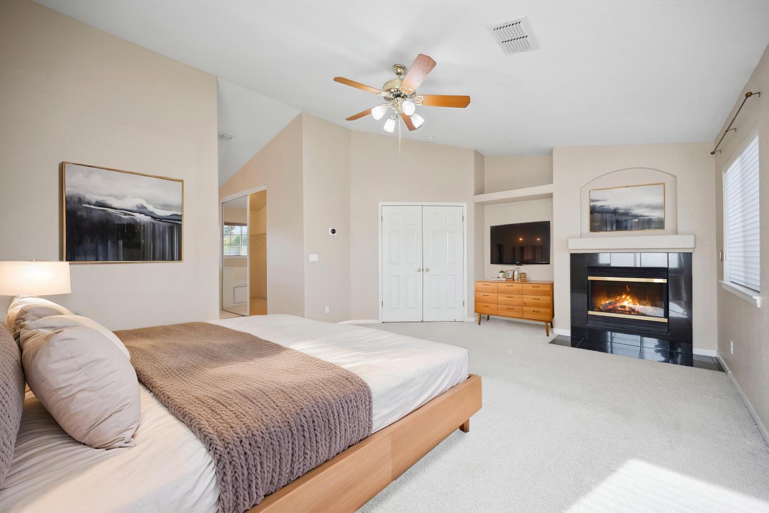 Detail Gallery Image 17 of 39 For 6307 Brook Hollow Cir, Stockton,  CA 95219 - 5 Beds | 3 Baths