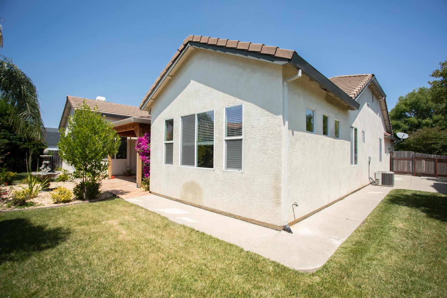 Detail Gallery Image 38 of 76 For 1868 Kendall Ct, Yuba City,  CA 95993 - 4 Beds | 2/1 Baths