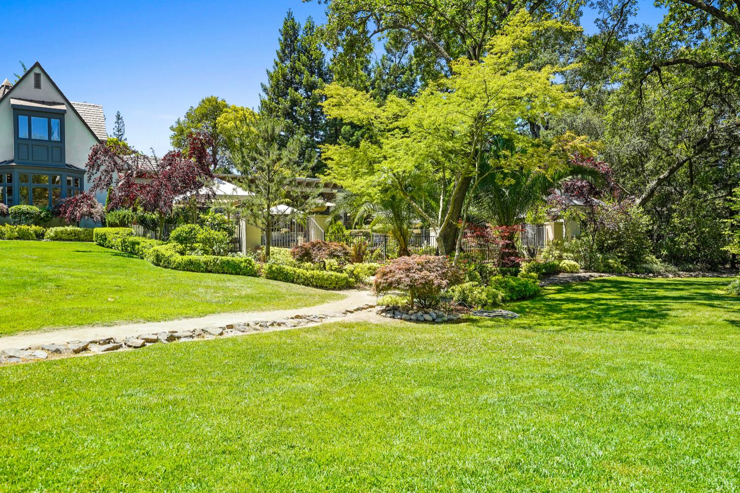 Detail Gallery Image 73 of 89 For 510 Knightsbridge Ln, Sacramento,  CA 95864 - 6 Beds | 4/1 Baths