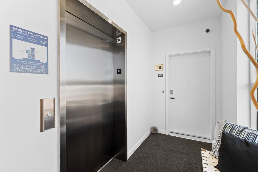 Detail Gallery Image 53 of 73 For 451 Tailoff Ln #401,  Sacramento,  CA 95818 - 2 Beds | 3 Baths