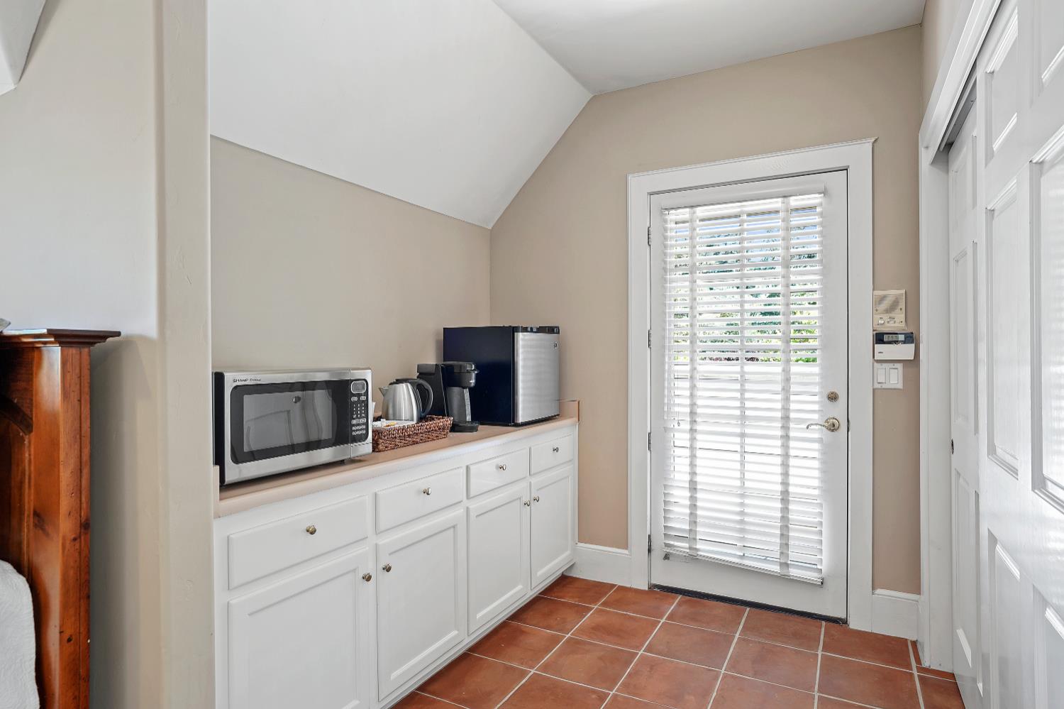 Detail Gallery Image 81 of 89 For 510 Knightsbridge Ln, Sacramento,  CA 95864 - 6 Beds | 4/1 Baths