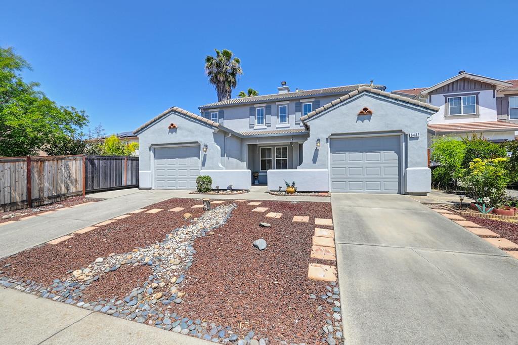 Detail Gallery Image 4 of 43 For 6437 Cormorant Cir, Rocklin,  CA 95765 - 4 Beds | 3 Baths