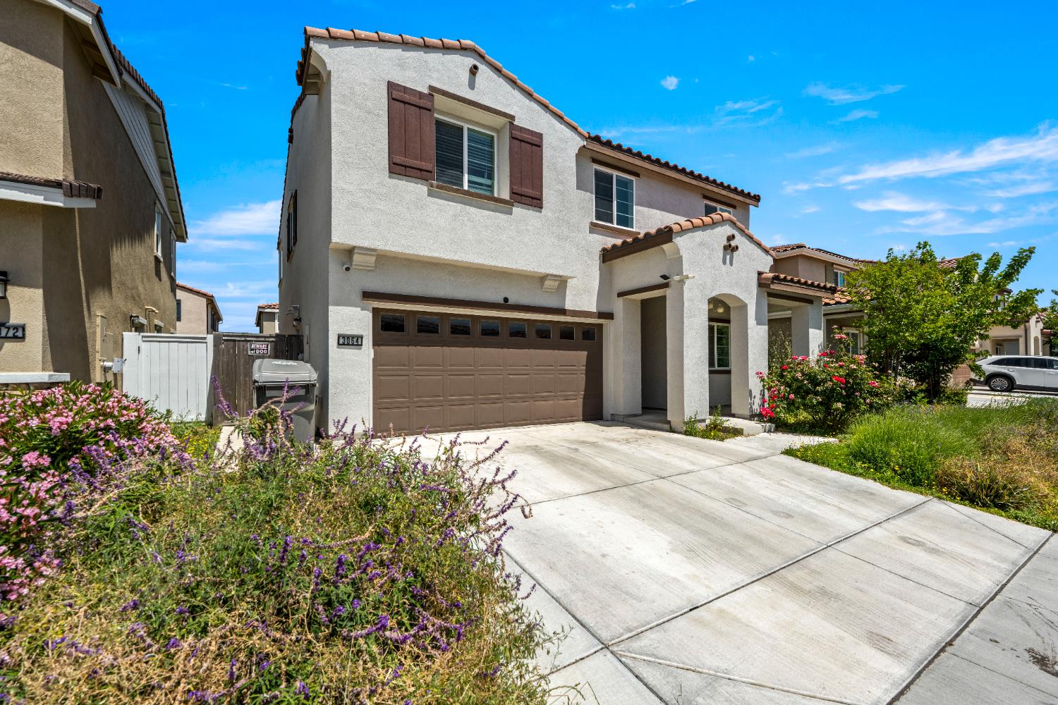 Detail Gallery Image 2 of 28 For 3064 Sky Watch Way, Roseville,  CA 95747 - 4 Beds | 3 Baths