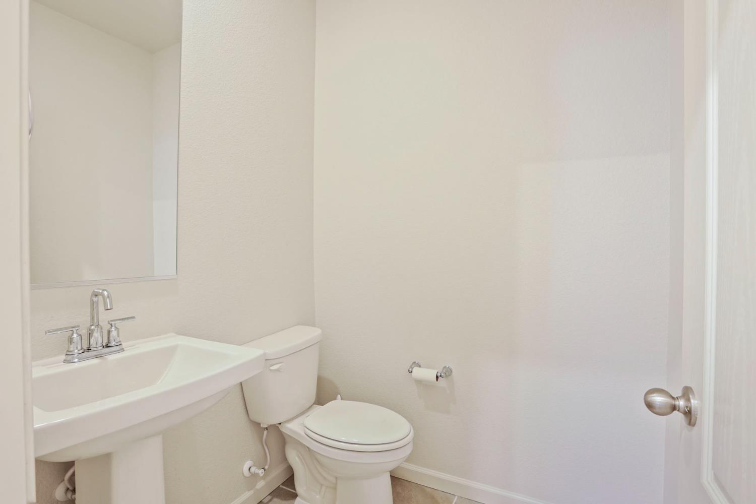 Detail Gallery Image 24 of 64 For 6925 Foraker Dr, Stockton,  CA 95219 - 5 Beds | 3/1 Baths