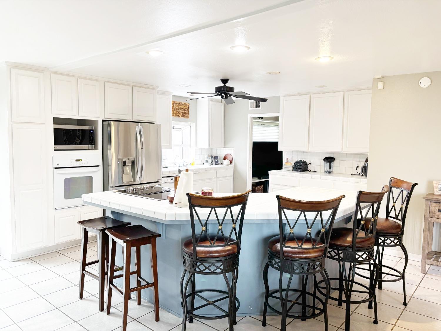 Detail Gallery Image 7 of 28 For 1422 Locke Rd, Modesto,  CA 95355 - 3 Beds | 2 Baths