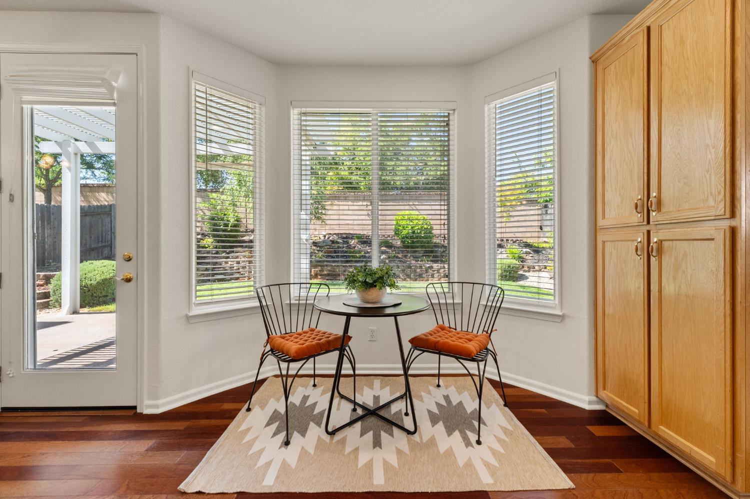 Detail Gallery Image 21 of 53 For 1889 Broadford Dr, Folsom,  CA 95630 - 4 Beds | 3 Baths