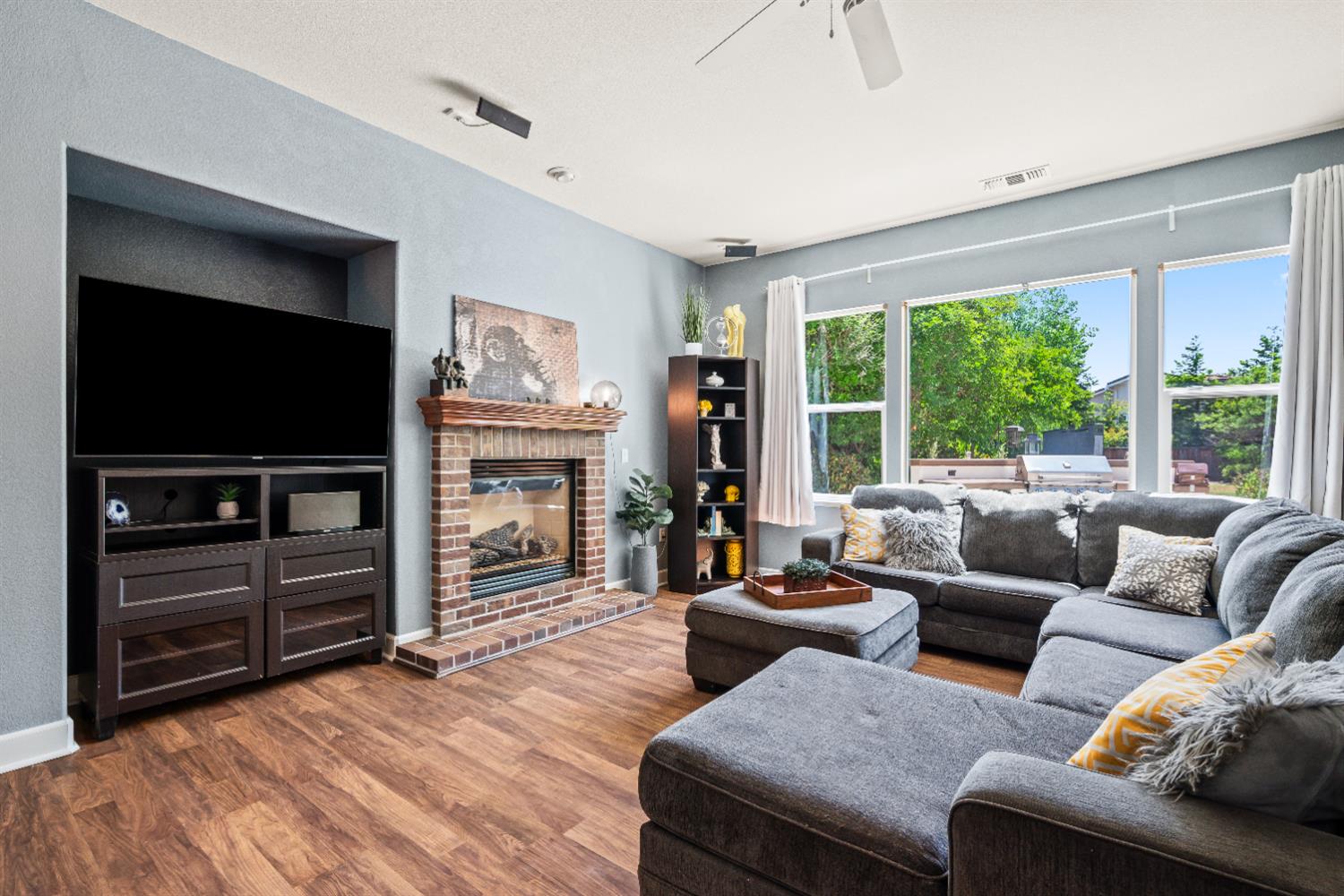 Detail Gallery Image 16 of 53 For 2100 Wyckford Blvd, Rocklin,  CA 95765 - 5 Beds | 4 Baths