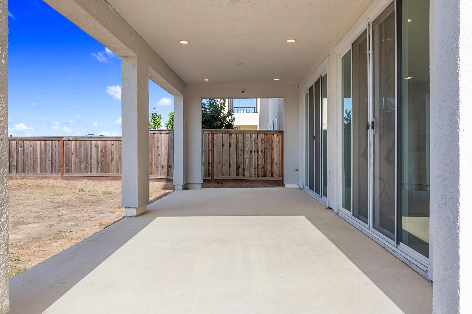 Detail Gallery Image 34 of 48 For 1674 Locksley Dr, Lathrop,  CA 95330 - 4 Beds | 3 Baths