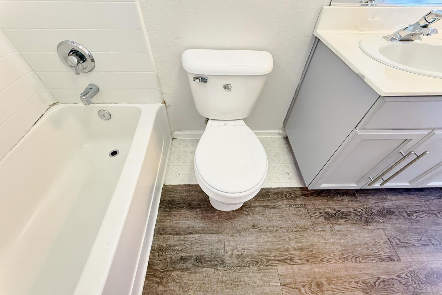 Detail Gallery Image 70 of 78 For 458 Burlington Dr, Tracy,  CA 95376 - 3 Beds | 2/1 Baths