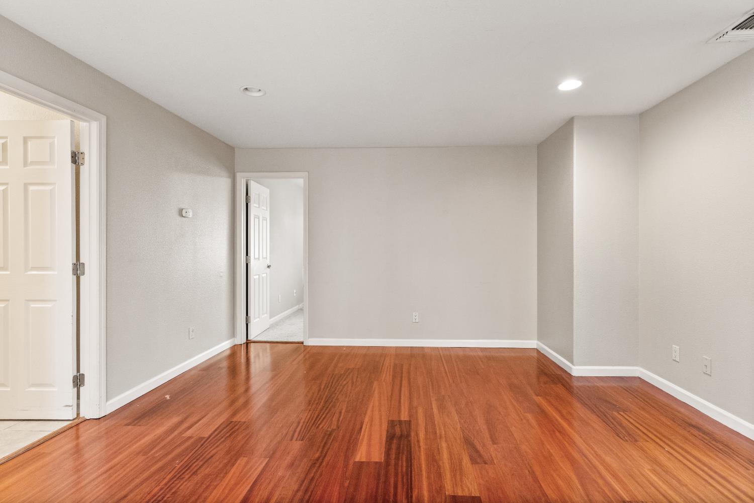 Detail Gallery Image 29 of 49 For 7948 Orange Ave, Fair Oaks,  CA 95628 - 4 Beds | 3 Baths