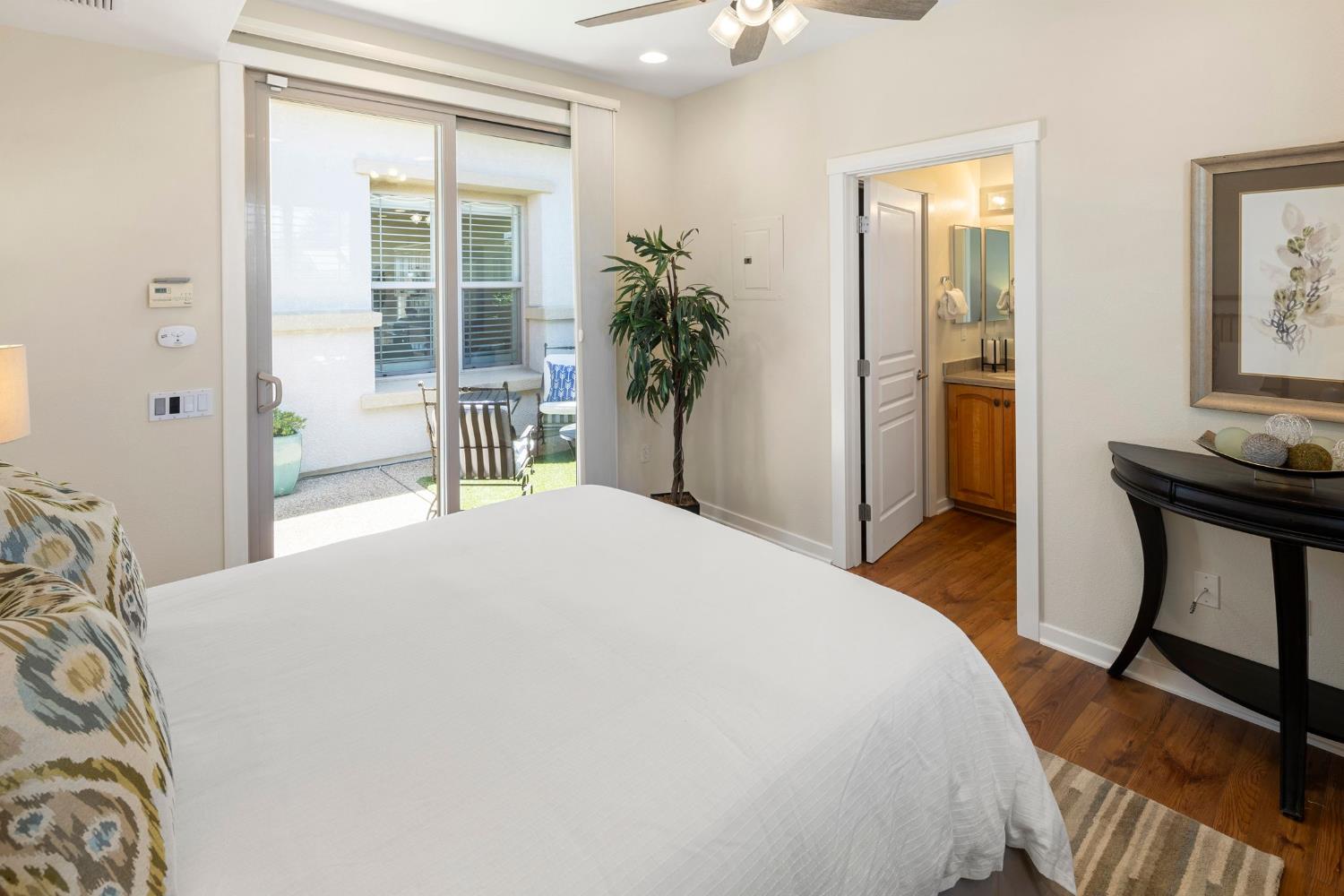 Detail Gallery Image 33 of 58 For 1137 Lasso Lake Ln, Lincoln,  CA 95648 - 3 Beds | 3 Baths