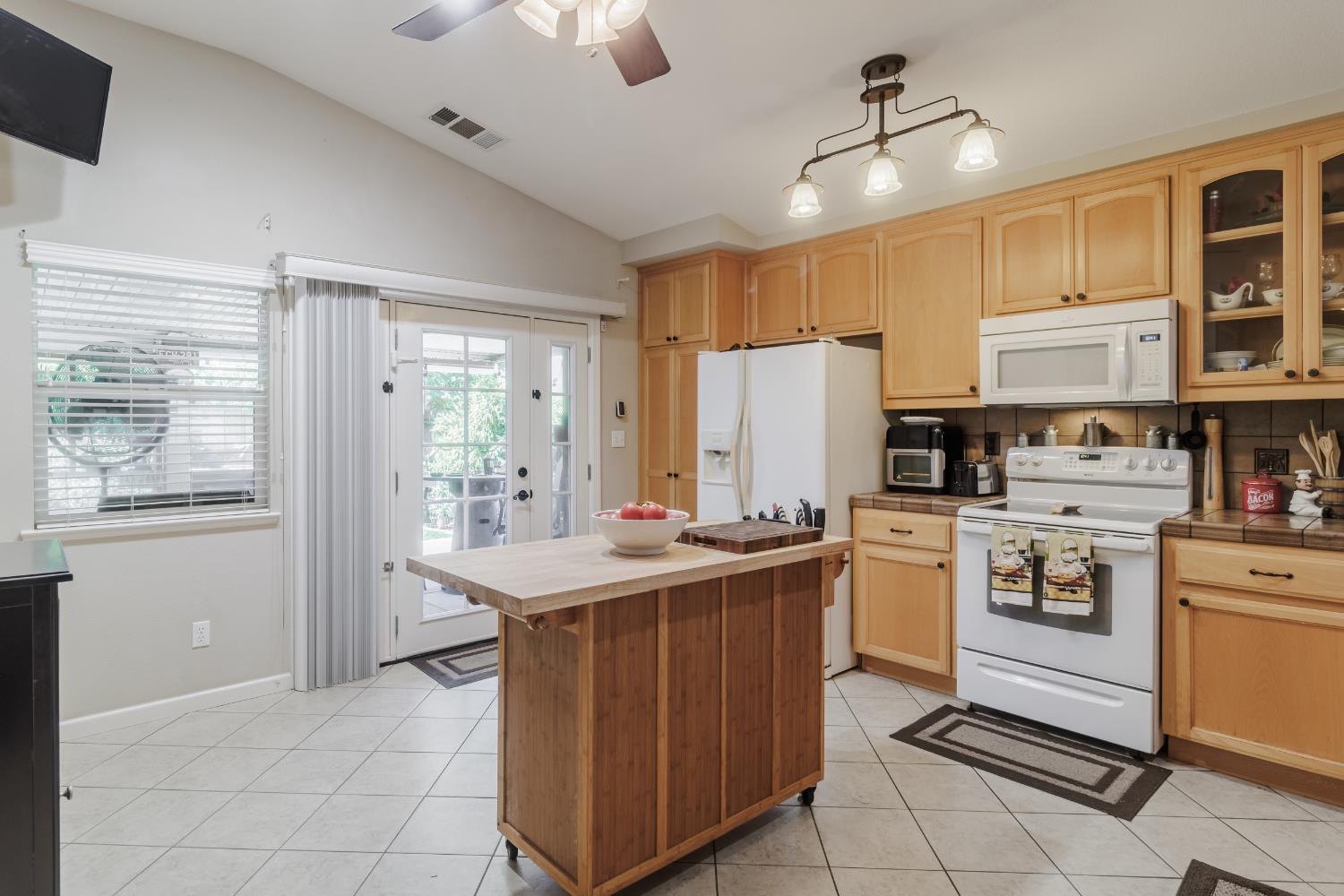 Detail Gallery Image 14 of 28 For 1474 Antioch Ct, Merced,  CA 95348 - 3 Beds | 2 Baths