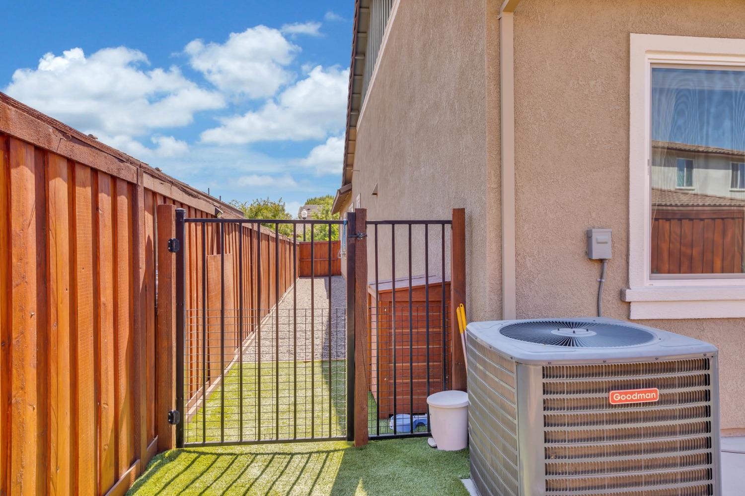 Detail Gallery Image 46 of 48 For 368 Olivadi Way, Sacramento,  CA 95834 - 3 Beds | 2/1 Baths
