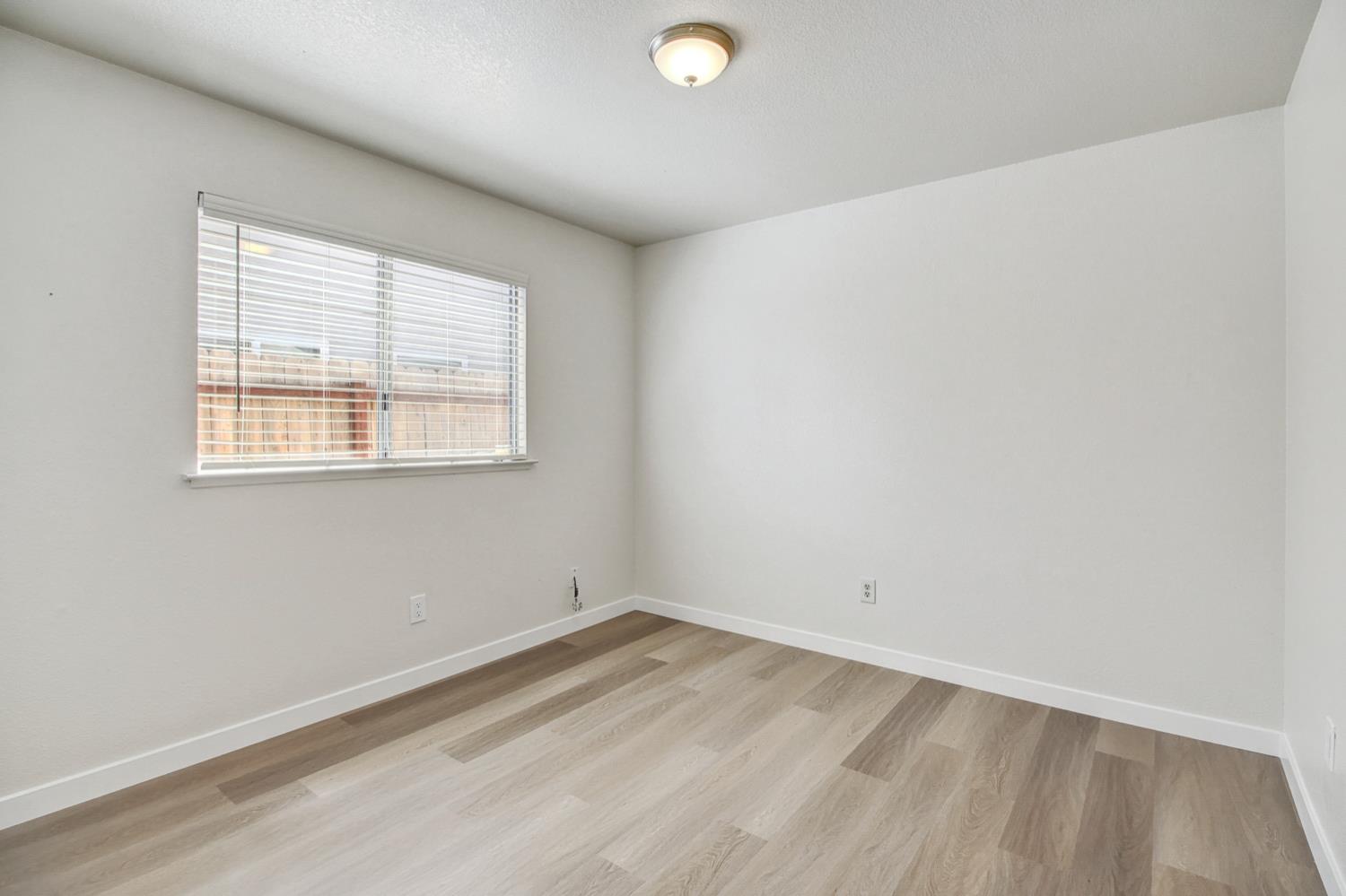 Detail Gallery Image 31 of 43 For 8135 Traver Ct, Sacramento,  CA 95828 - 3 Beds | 2 Baths
