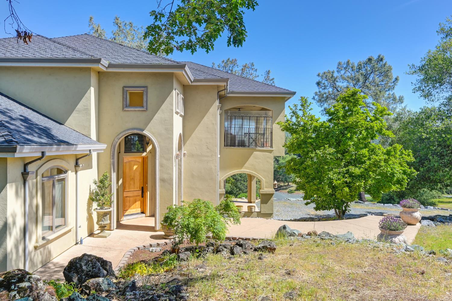 Detail Gallery Image 2 of 53 For 4026 Brinks Ln, Cool,  CA 95614 - 3 Beds | 4 Baths