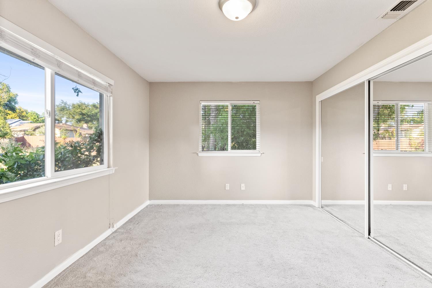 Detail Gallery Image 26 of 49 For 7948 Orange Ave, Fair Oaks,  CA 95628 - 4 Beds | 3 Baths