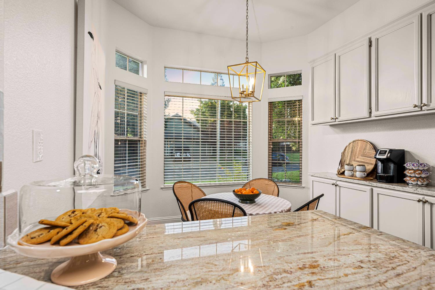 Detail Gallery Image 15 of 38 For 1470 Aberdeen Cir, Granite Bay,  CA 95746 - 4 Beds | 2 Baths