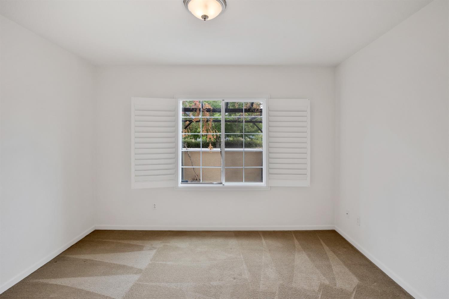 Detail Gallery Image 32 of 37 For 1708 Camino Real Way, Roseville,  CA 95747 - 3 Beds | 3/1 Baths