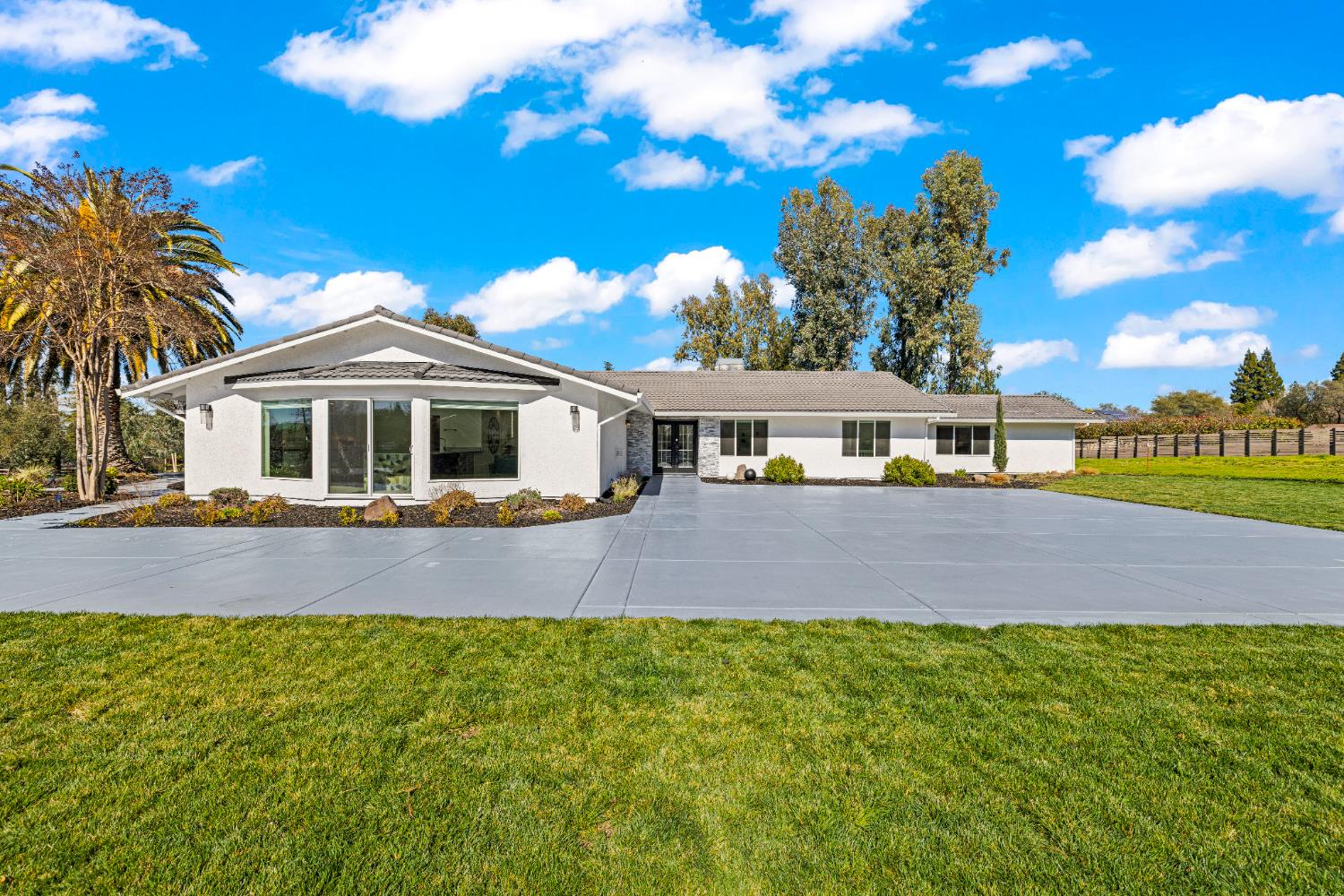 Detail Gallery Image 5 of 94 For 6615 Arabian Cir, Granite Bay,  CA 95746 - 5 Beds | 3 Baths